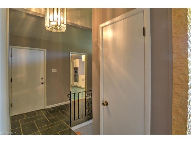 34 Yost Street, Weaverville, NC 28787