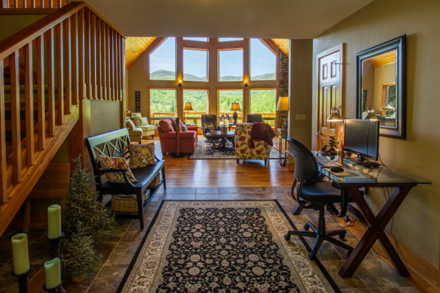 36 Laurel Hill Dr, Whittier, NC 28789