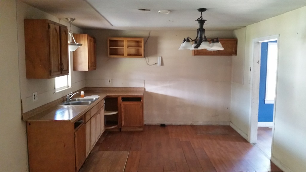120 Holly Tree CirHendersonville, NC, 28792Henderson County