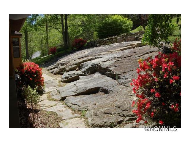 44 Laurel Creek Drive, Hendersonville, NC 28792