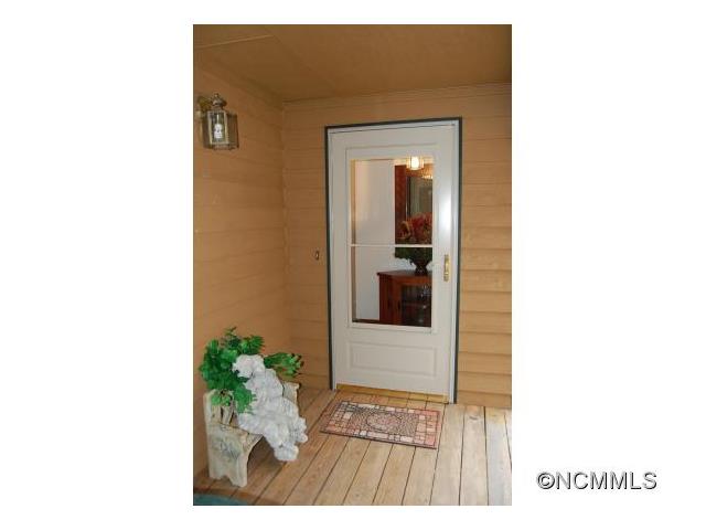 44 Laurel Creek Drive, Hendersonville, NC 28792