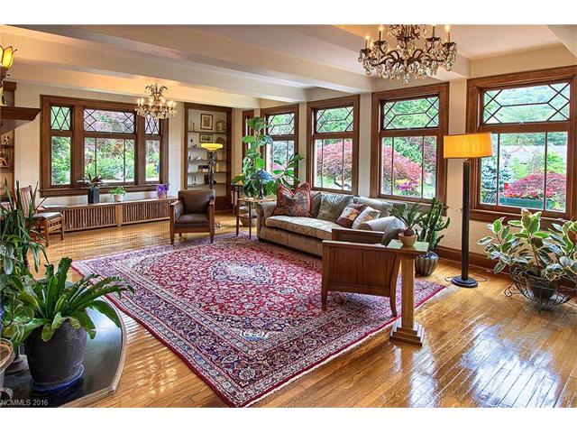 90 Gertrude Place, Asheville, NC 28801