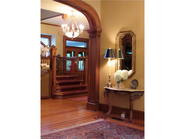 173 Macon Ave, Asheville, NC 28801