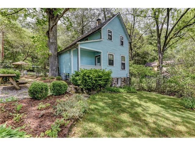 235Pearson Dr, Asheville, NC 28801