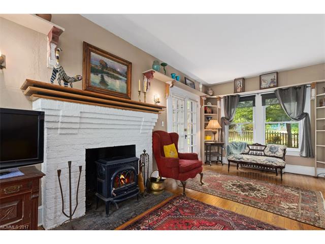 11 Sylvan Avenue, Asheville, NC 28801
