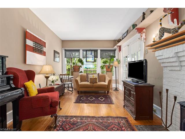 11 Sylvan Avenue, Asheville, NC 28801