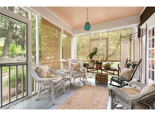 11 Sylvan Avenue, Asheville, NC 28801