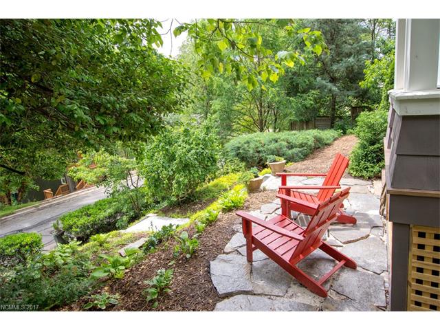 180 Tacoma Circle, Asheville, NC 28801