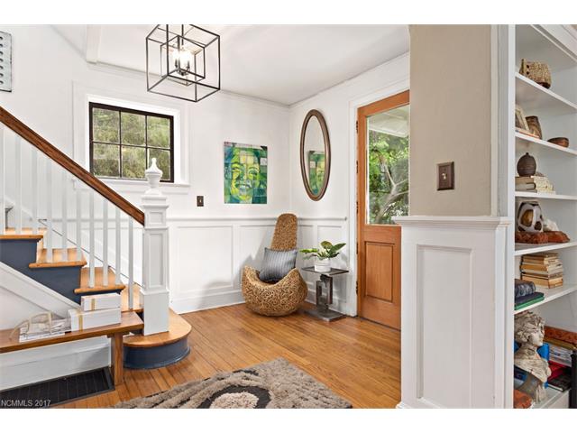 180 Tacoma Circle, Asheville, NC 28801