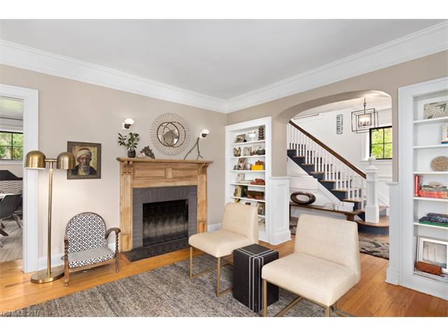 180 Tacoma Circle, Asheville, NC 28801