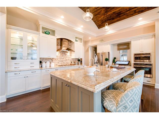 102 Old Forest Drive, Asheville, NC 28803