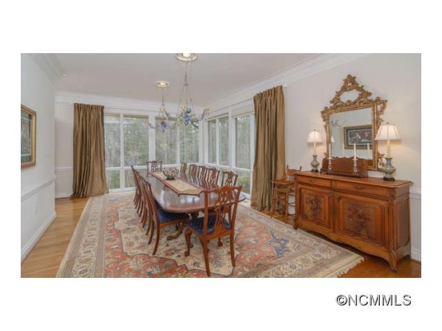 57 Stuyvesant Road, Asheville, NC 28803