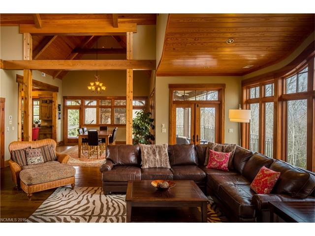 317 S Braeside Court, Asheville, NC 28803