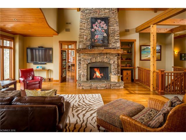 317 S Braeside Court, Asheville, NC 28803