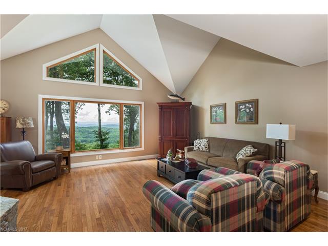 128 Stonecrest Drive, Asheville, NC 28803