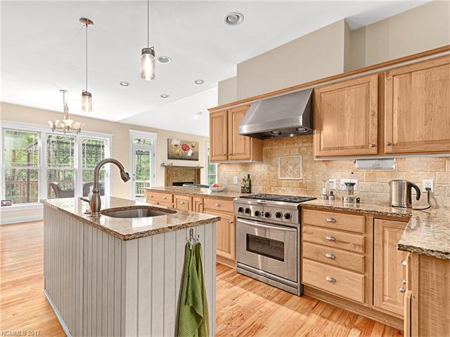 1048 Columbine Road, Asheville, NC 28803