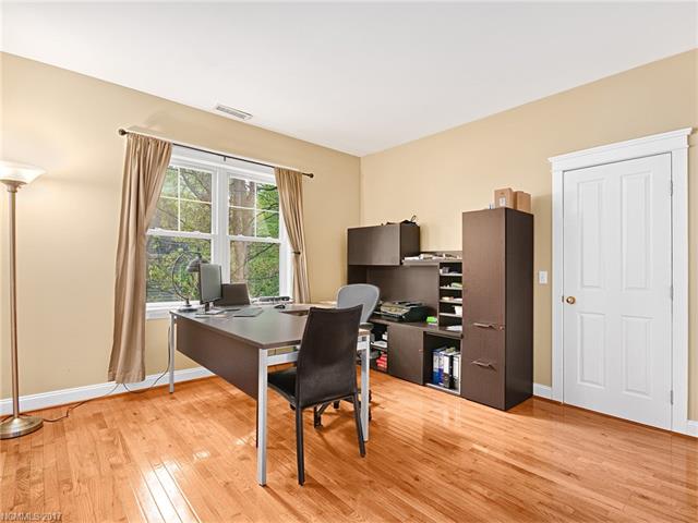 1048 Columbine Road, Asheville, NC 28803