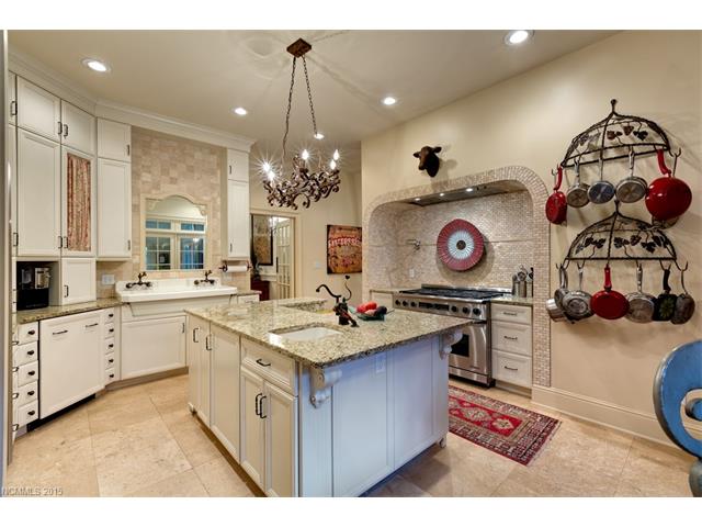 400 Lynn Cove Road, Asheville, NC 28804