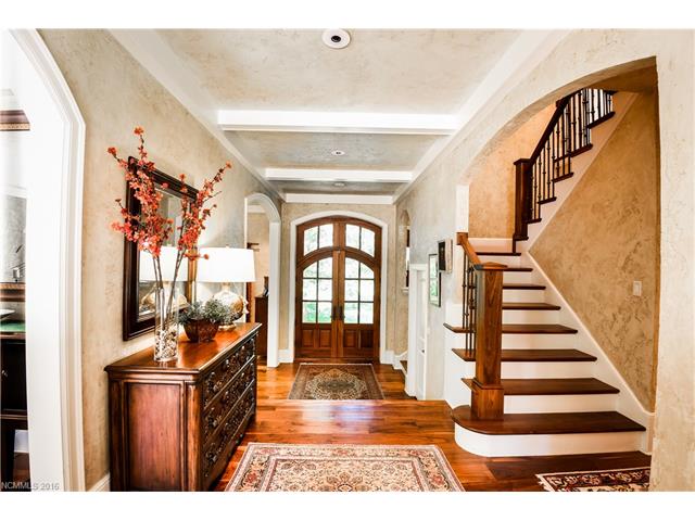 2 Beaver Creek Lane, Asheville, NC 28804
