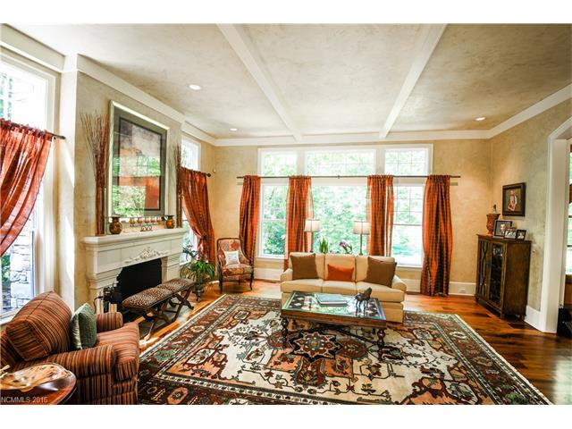 2 Beaver Creek Lane, Asheville, NC 28804