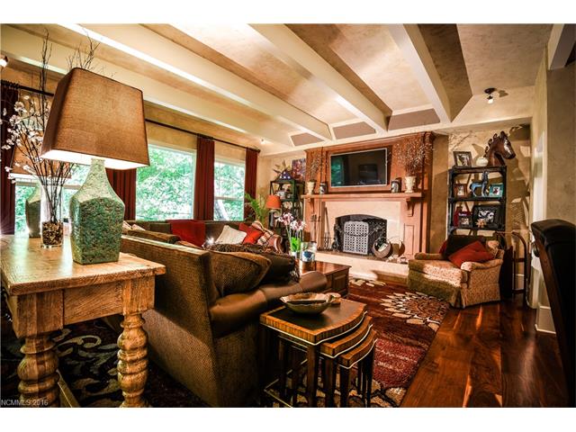 2 Beaver Creek Lane, Asheville, NC 28804