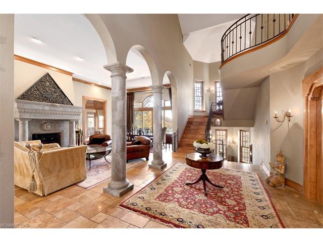 462 Lynn Cove Road, Asheville, NC 28804