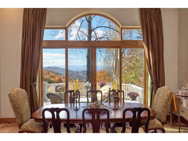 462 Lynn Cove Road, Asheville, NC 28804