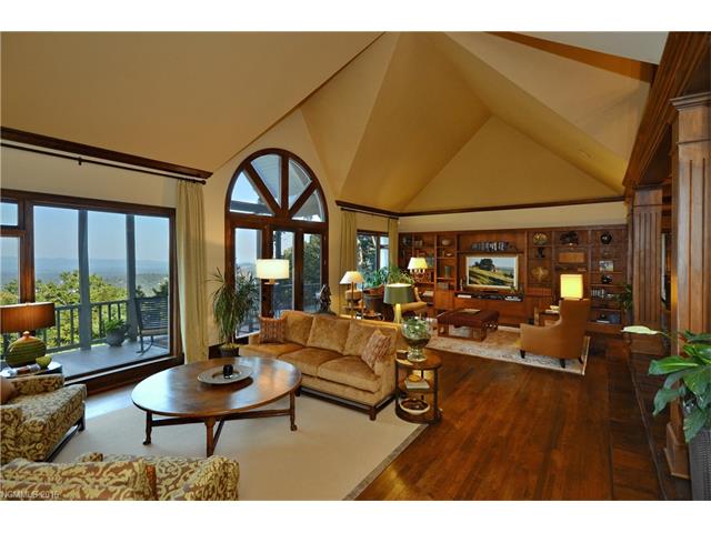 11 Trailridge Road, Asheville, NC 28804