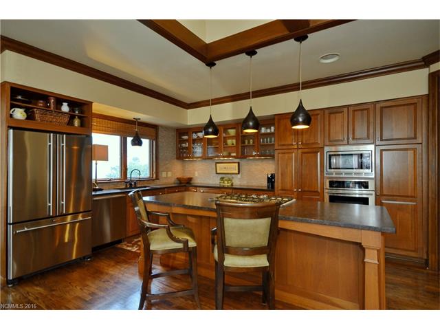 11 Trailridge Road, Asheville, NC 28804