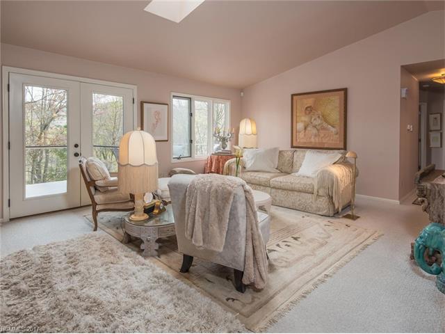55 Spooks Branch Extension, Asheville, NC 28804