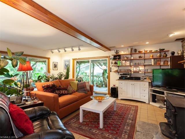 2 Lookout Road, Asheville, NC 28804