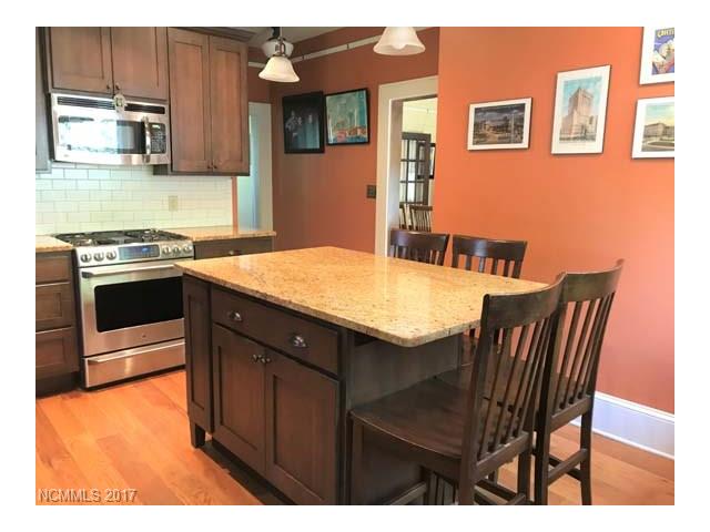 35 Mount Vernon Circle, Asheville, NC 28804