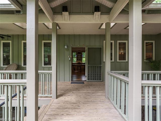 219 Azalea Road E, Asheville, NC 28805