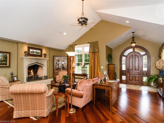 93 Plantation Drive, Asheville, NC 28806