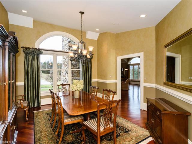 93 Plantation Drive, Asheville, NC 28806