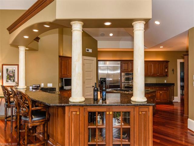 93 Plantation Drive, Asheville, NC 28806
