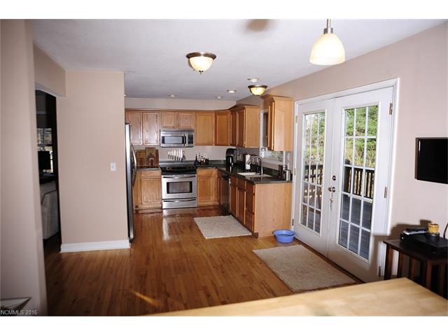 13 Ridge Runner Lane, Asheville, NC 28806