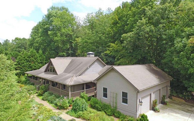 100 TUSQUITTEE MEADOWS, Hayesville, NC 28904