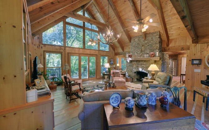 100 TUSQUITTEE MEADOWS, Hayesville, NC 28904