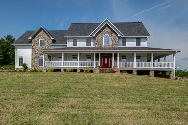 260 Rustling Branch Road, Murphy, NC 28906