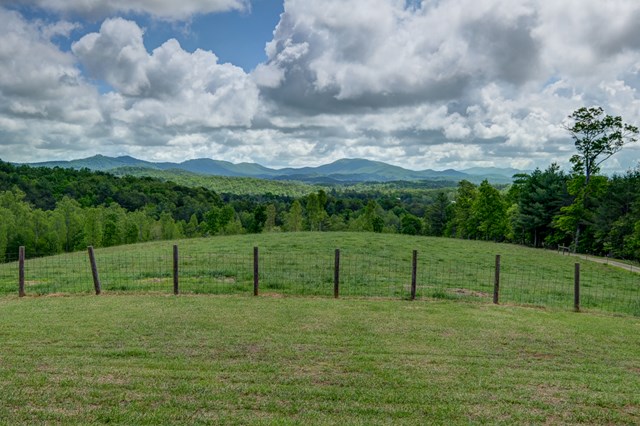 260 Rustling Branch Road, Murphy, NC 28906