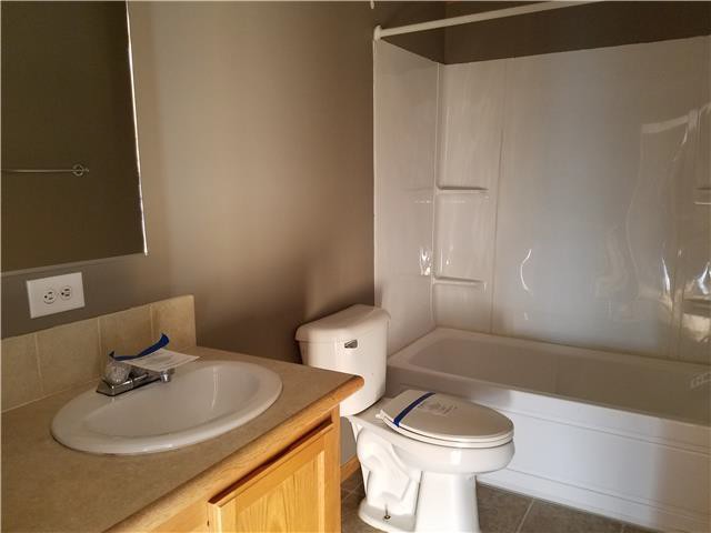 213 G StDickinson, ND, 58601Stark County