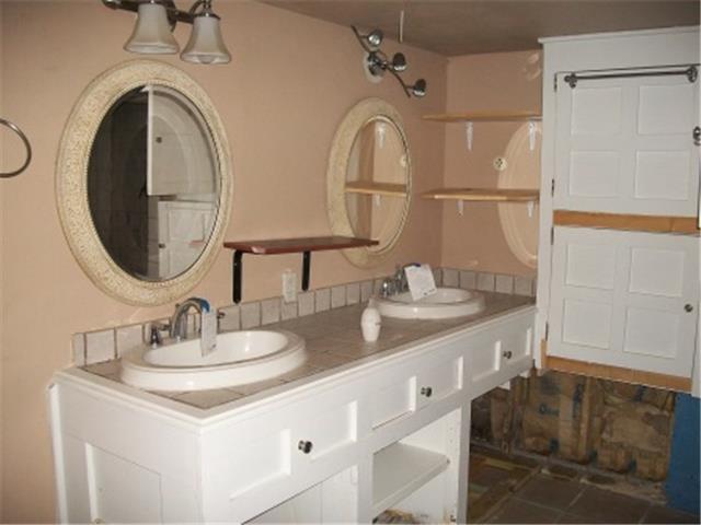 201 4th Ave NEBelfield, ND, 58622Stark County