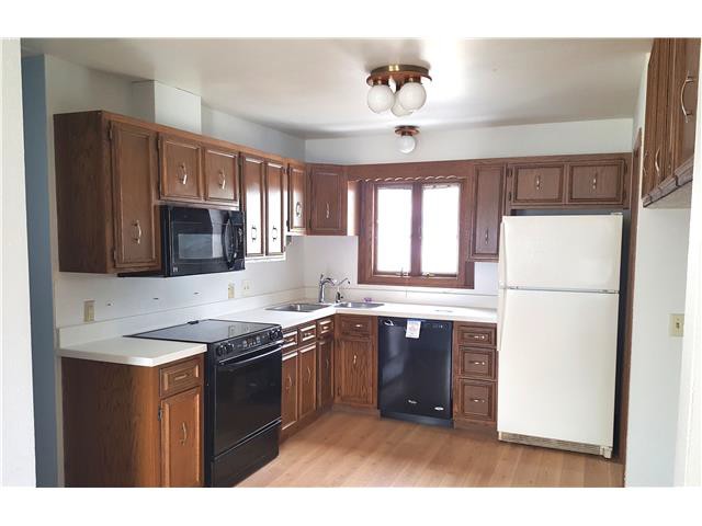 816 16th Ave SWMinot, ND, 58701Ward County