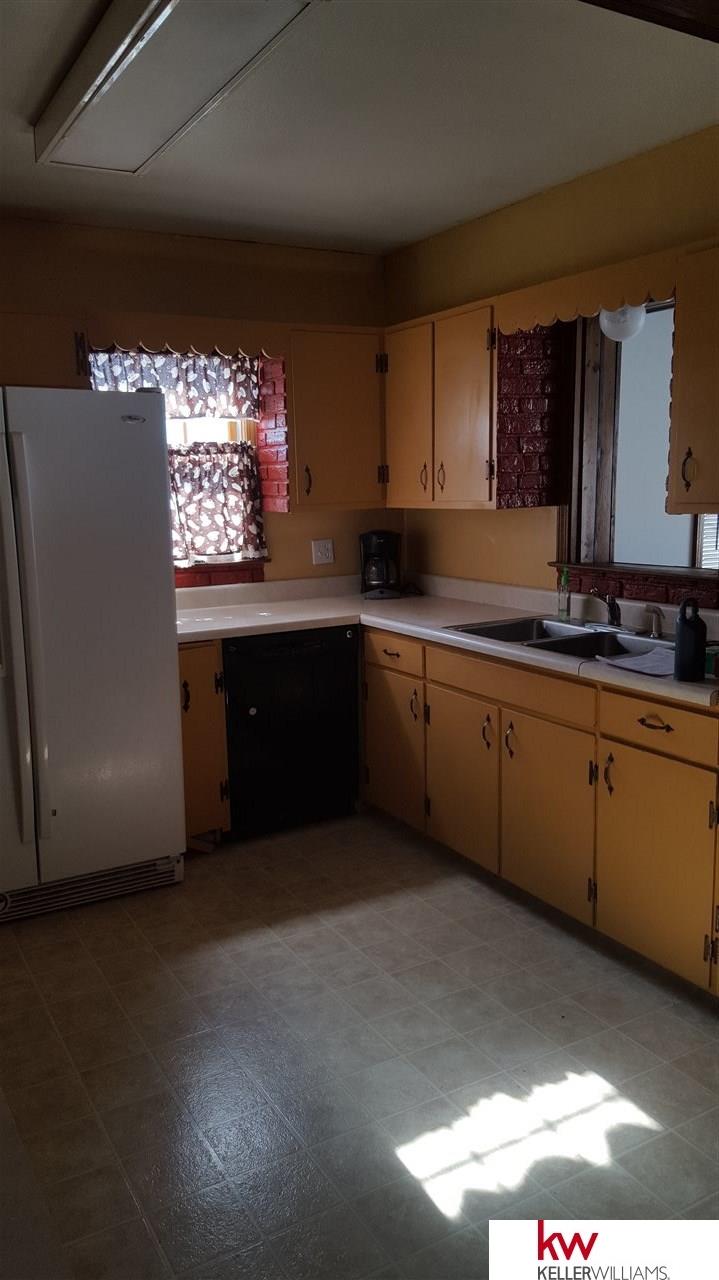 2222Jackson, Bellevue, NE 68005