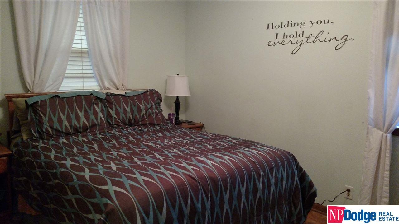 407 W 22nd, Bellevue, NE 68005