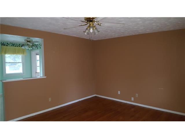 2812 Angie DrBellevue, NE, 68005Sarpy County