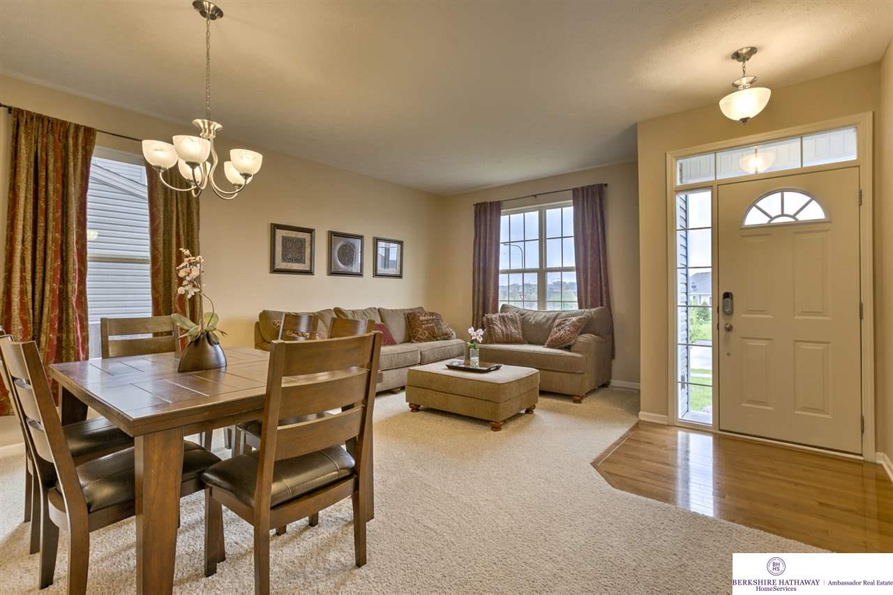 15908Hanover Falls, Bennington, NE 68007