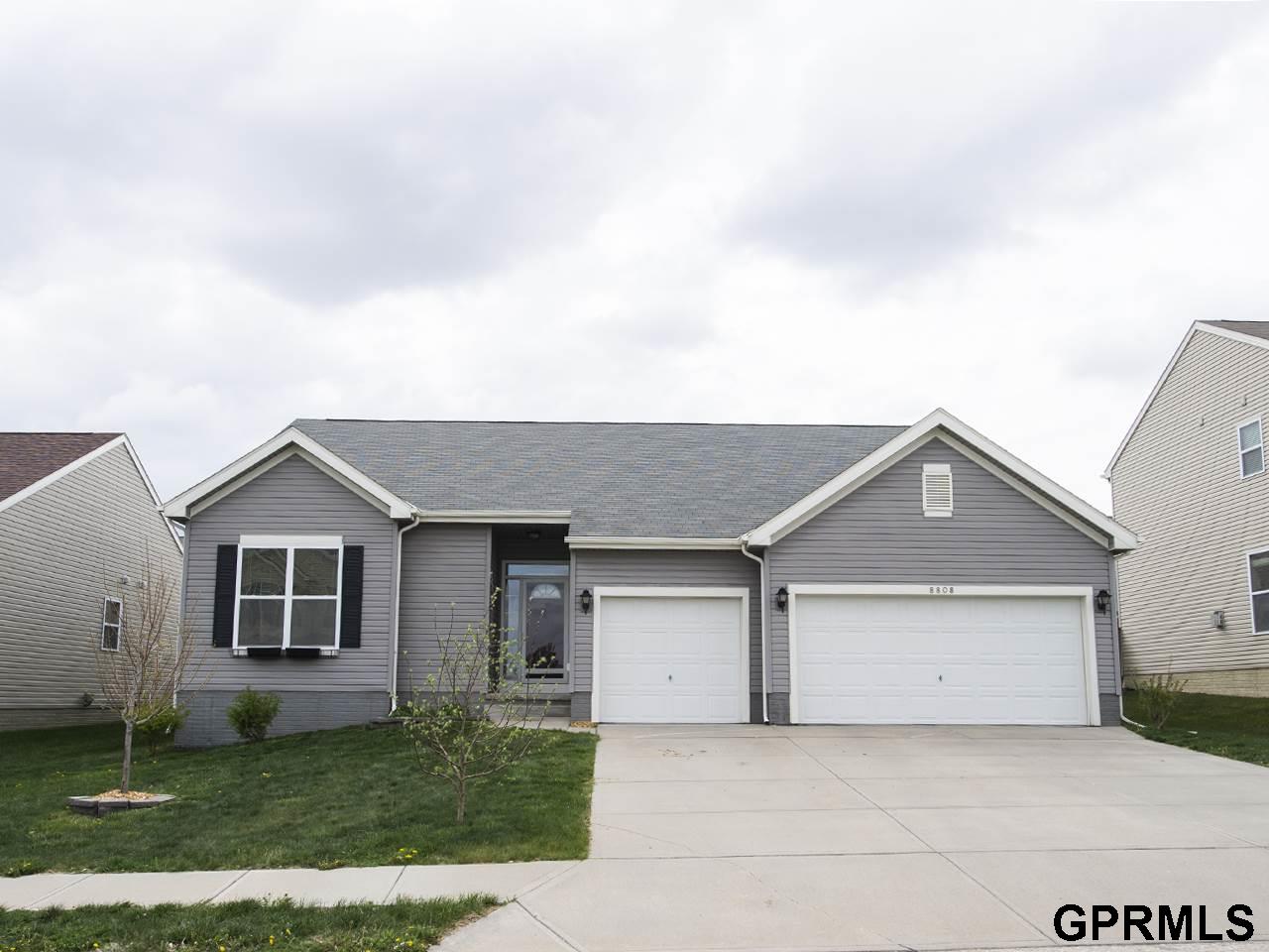 8808 N 157th, Bennington, NE 68007