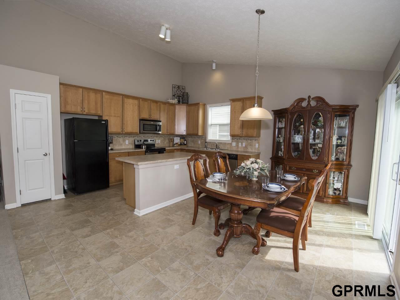 8808 N 157th, Bennington, NE 68007